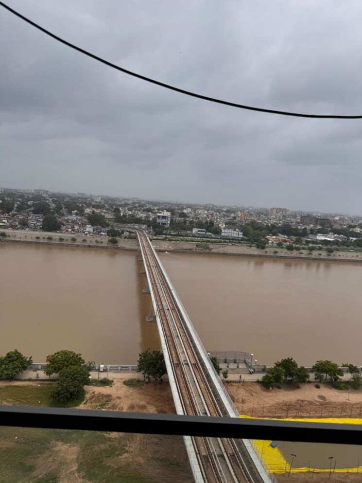 Swimming Pool, navrangpura Commercial Office Space 2001 Sq.Ft. In Navrangpura Ahmedabad 9920330