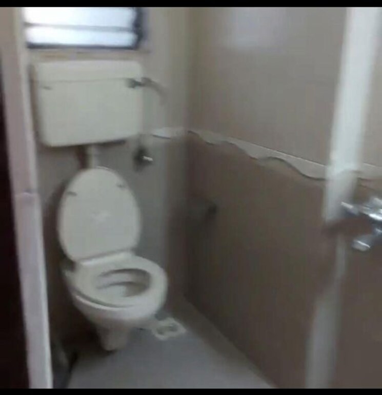 Bathroom, florence-chs 2 Bedroom 750 Sq.Ft. Apartment In Santacruz East Mumbai 9920374