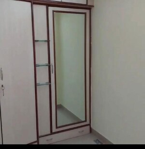 Room in 2 BHK Apartment at Florence CHS, Santacruz East – for Rent