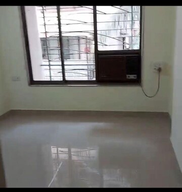 Room in 2 BHK Apartment at Florence CHS, Santacruz East – for Rent