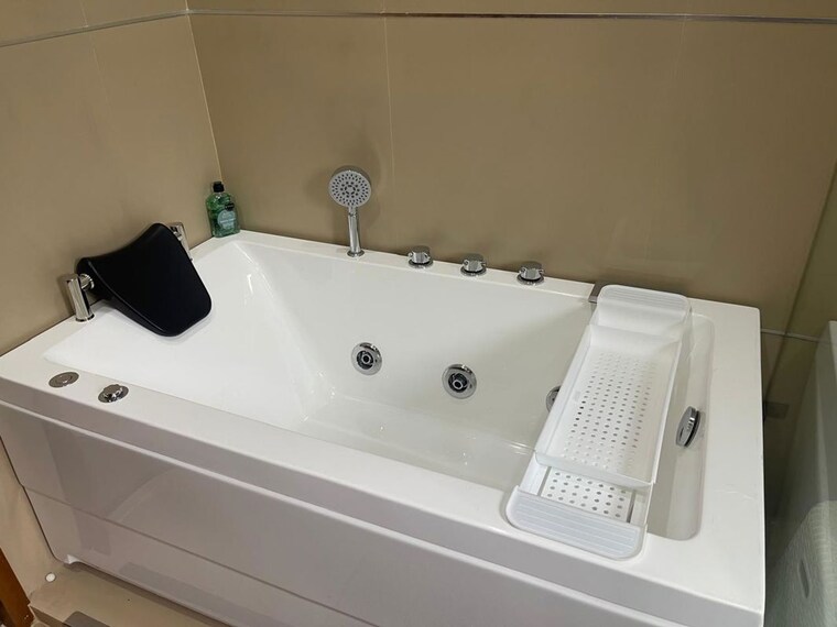 Bathroom, nerul sector 17 4 Bedroom 1980 Sq.Ft. Independent House In Nerul Sector 17 Navi Mumbai 9920277