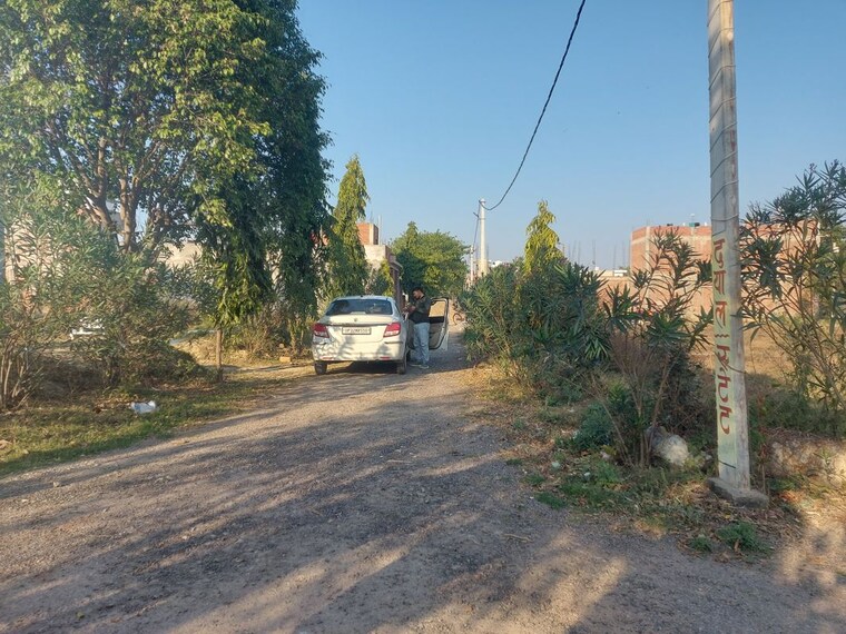 Garden, sarojini nagar  1000 Sq.Ft. Plot In Sarojini Nagar Lucknow 9920392