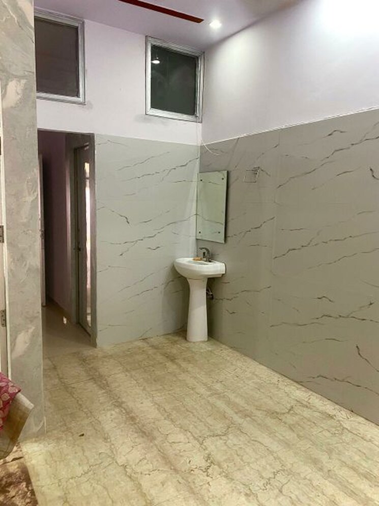 Bathroom, dhakoli 4 Bedroom 175 Sq.Yd. Independent House In Dhakoli Zirakpur 9920400