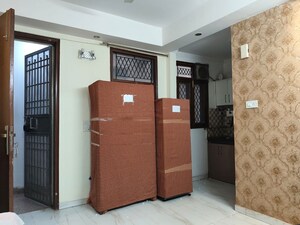 Room in 2 BHK Builder Floor at Saket – for Rent
