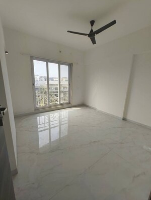 Room in 2 BHK Apartment at Zee Ashtavinayak, Andheri West – for Rent