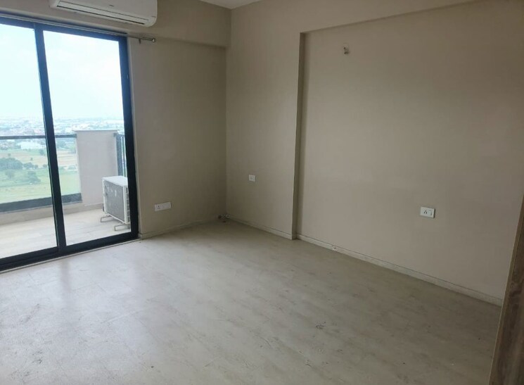 Room, m3m-skywalk 3 Bedroom 2018 Sq.Ft. Apartment In Sector 74 Gurgaon 9920424