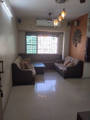 Living Room in 3 BHK Apartment at Tharwani Rosewood Heights, Kharghar Sector 10 – for Rent