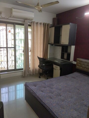 Room in 3 BHK Apartment at Tharwani Rosewood Heights, Kharghar Sector 10 – for Rent