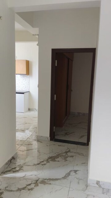 Room in 2 BHK Apartment at Baiyappanahalli – for Rent