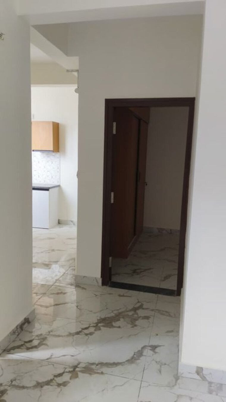 Room, baiyappanahalli 2 Bedroom 725 Sq.Ft. Apartment In Baiyappanahalli Bangalore 9389571