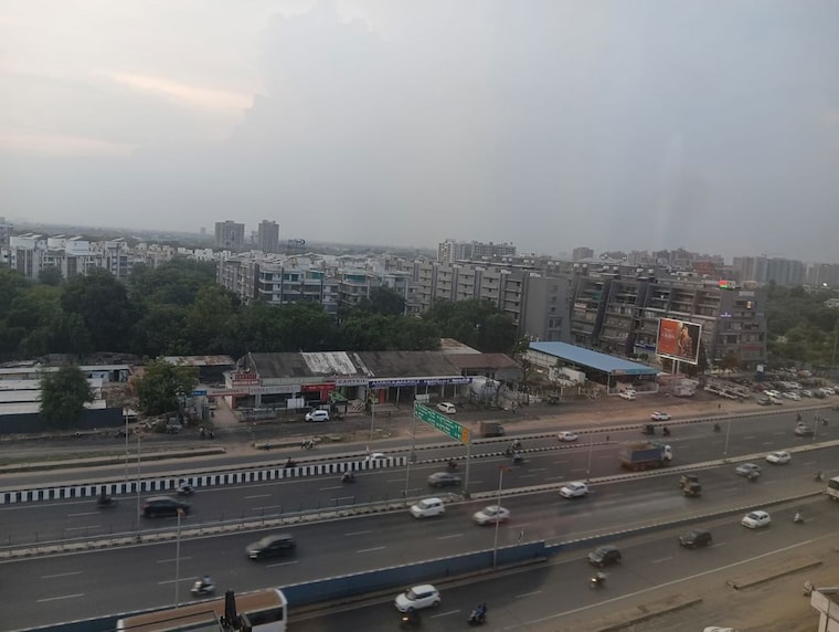 Exterior View, avirat-silver-radiance-4 Commercial Office Space 885 Sq.Ft. In Gota Ahmedabad 9920464