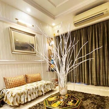Room in 2 BHK Apartment at Andheri West – for Sale