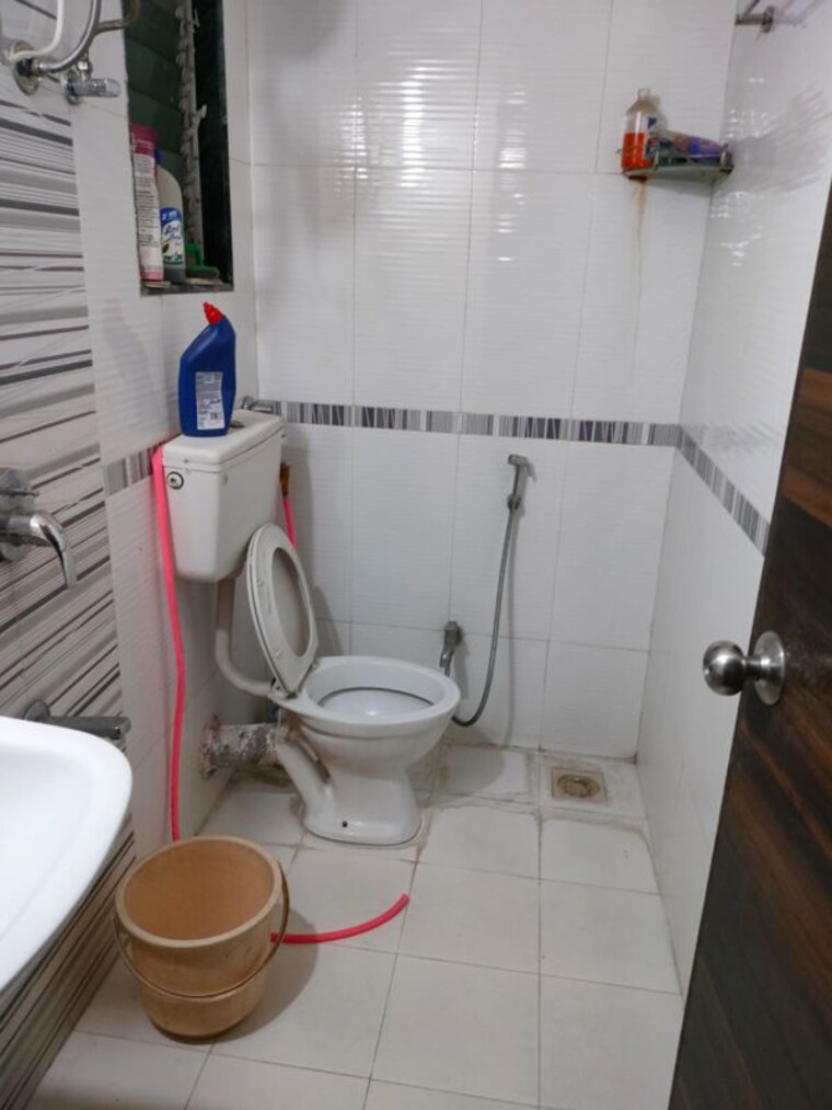 Bathroom, mahavir-kalpavruksha 1 Bedroom 491 Sq.Ft. Apartment In Ghodbunder Road Thane 9920483