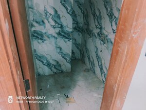 Bathroom in 1 BHK Builder Floor at Sector 73 – for Sale