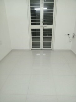 1 BHK + Extra Room Apartment For Rent in Opulence Apartment