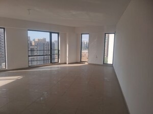  Office Space For Rent in Navrangpura