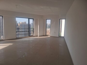  Office Space For Rent in Navrangpura