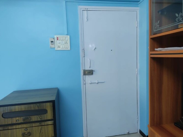 undefined, silver-avenue 1 RK 250 Sq.Ft. Apartment In Santacruz East Mumbai 9920526