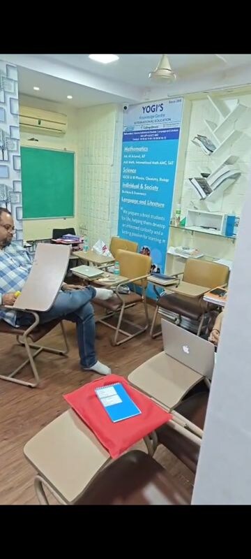 Team Area in  Shop at Mittal Bhavan, Peddar Road – for Rent