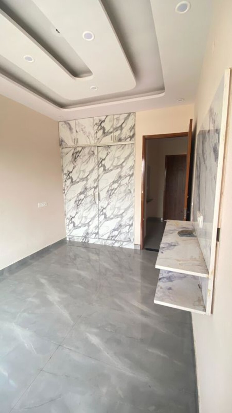 Room, aerocity 3 Bedroom 1350 Sq.Ft. Independent House In Aerocity Mohali 9920566