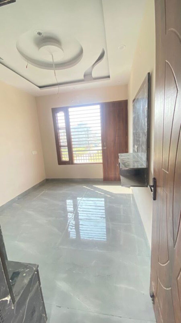 Room, aerocity 3 Bedroom 1350 Sq.Ft. Independent House In Aerocity Mohali 9920566