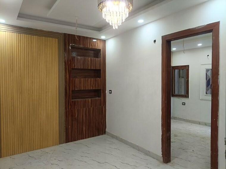 Living Room, sector 73 1 Bedroom 650 Sq.Ft. Builder Floor In Sector 73 Noida 9920571