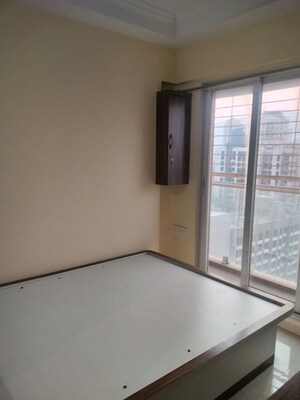 Room in 1 BHK Apartment at Shree Ganesha Veera Residency, Ghodbunder Road – for Rent