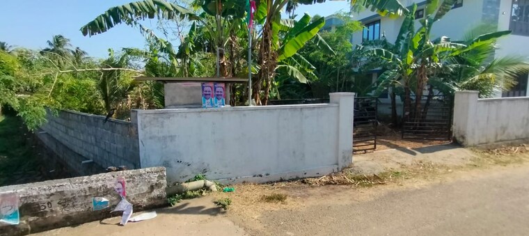 undefined, cheroor  3702 Sq.Ft. Plot In Cheroor Thrissur 9920552