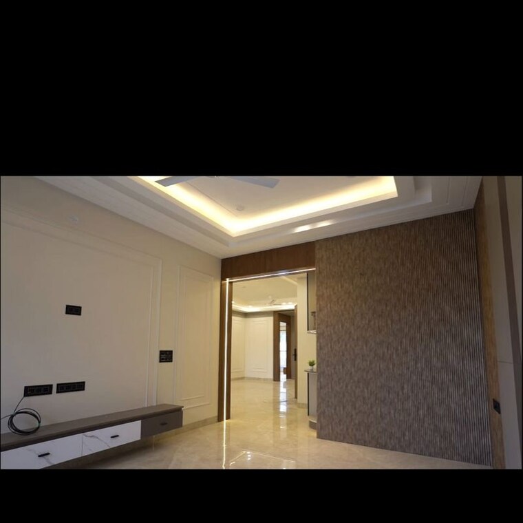 Room, sector 23 3 Bedroom 1950 Sq.Ft. Builder Floor In Sector 23 Gurgaon 9908278