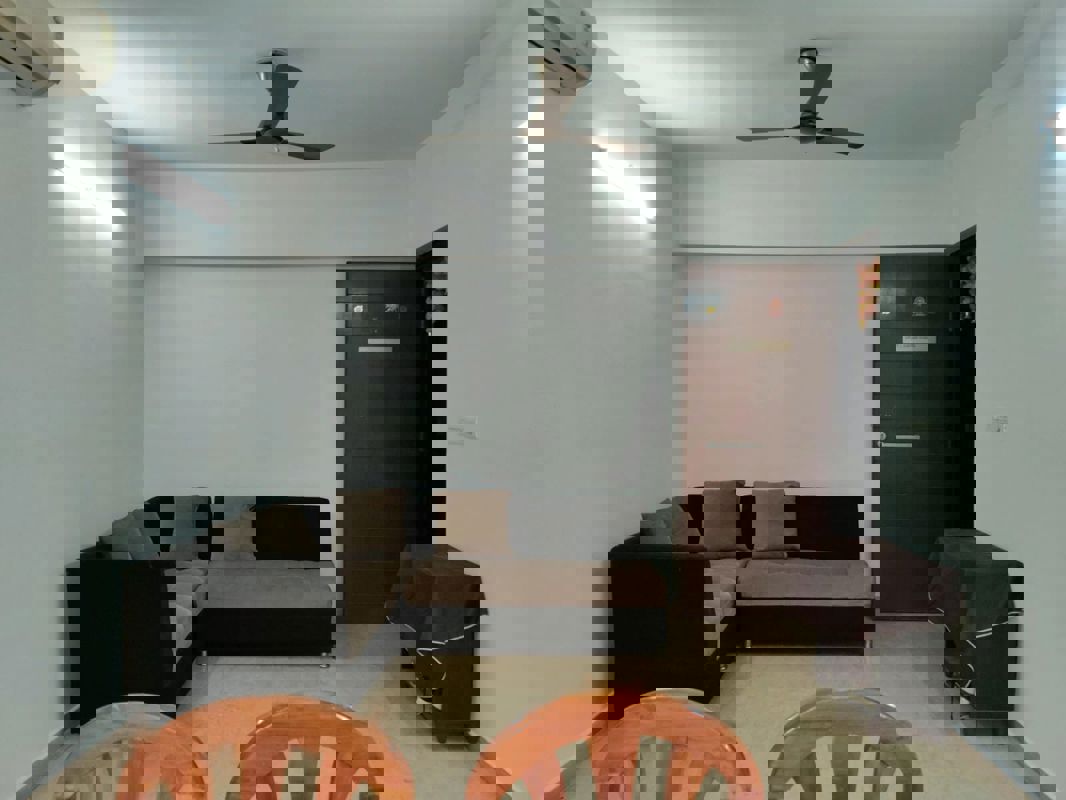 1 BHK + Pooja Room Apartment For Rent in Hiranandani Estate Flora