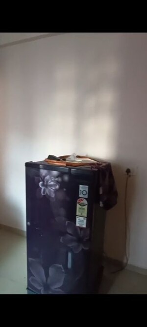 Furnished Amenities in 1 BHK Apartment at Shree Vardhman Green Court, Sector 90 – for Rent