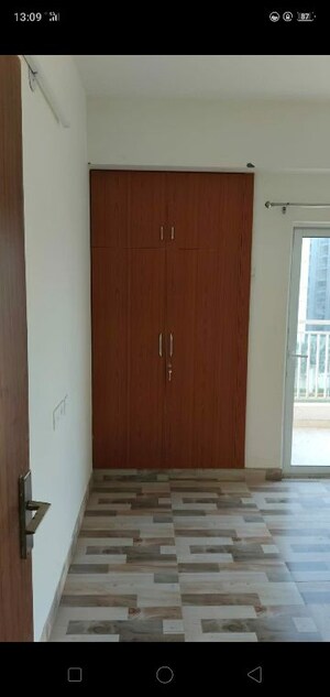 1.5 BHK Apartment For Sale in VVIP Nest, Raj Nagar Extension