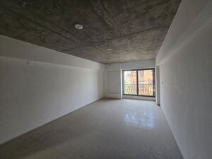 Room in  Office Space at Satellite – for Rent