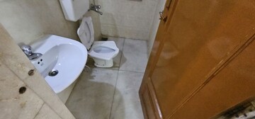 Bathroom in 2 BHK Apartment at Thane West – for Rent