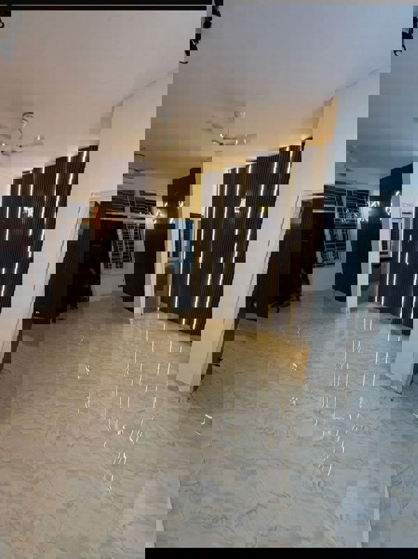 3 BHK 300 Sq.Yd. Builder Floor in Sushant Lok 2