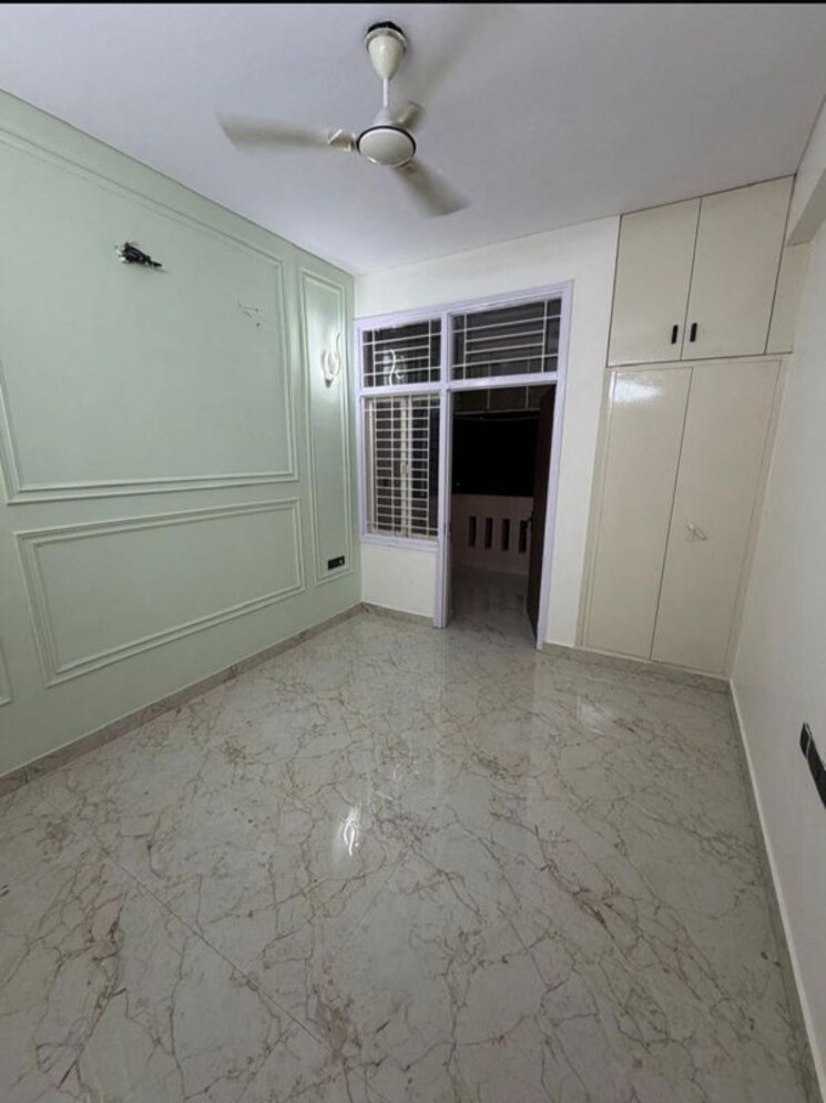 Room, sushant-lok-2 3 Bedroom 300 Sq.Yd. Builder Floor In Sector 57 Gurgaon 9920666