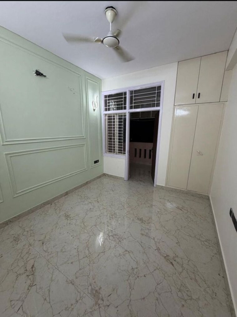 Room, sushant-lok-2 3 Bedroom 300 Sq.Yd. Builder Floor In Sector 57 Gurgaon 9920666