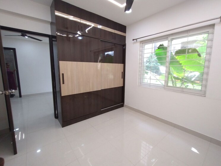 Room, svc-tree-walk 3 Bedroom 1622 Sq.Ft. Apartment In Kondapur Hyderabad 9920667