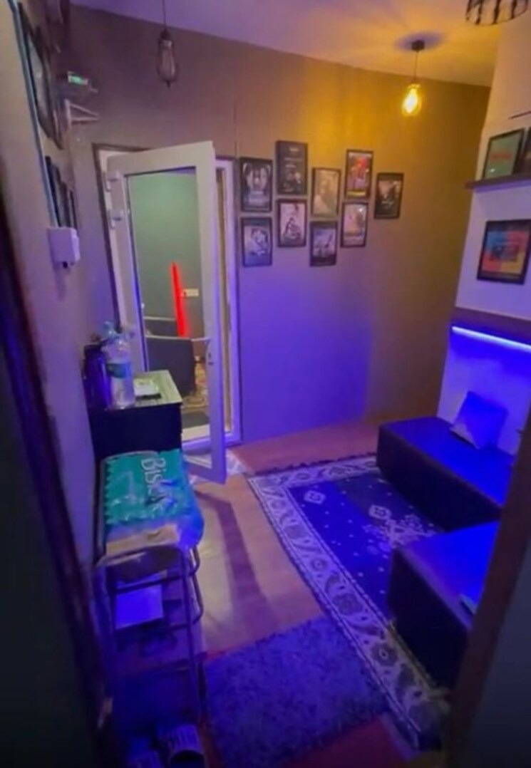 Living Room, stanford-plaza Commercial Office Space 500 Sq.Ft. In Andheri West Mumbai 9920662