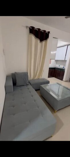 1 BHK + Servant Room Apartment For Rent in Shree Vardhman Green Court