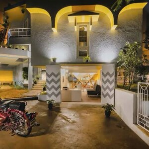 3 BHK Apartment For Sale in Kings Apartments, Theosophical Housing Colony