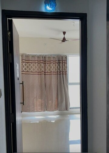 Bathroom in 2 BHK Apartment at Sheth Avante, Kanjurmarg West – for Rent