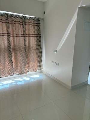 Furnished Amenities in 2 BHK Apartment at Sheth Avante, Kanjurmarg West – for Rent