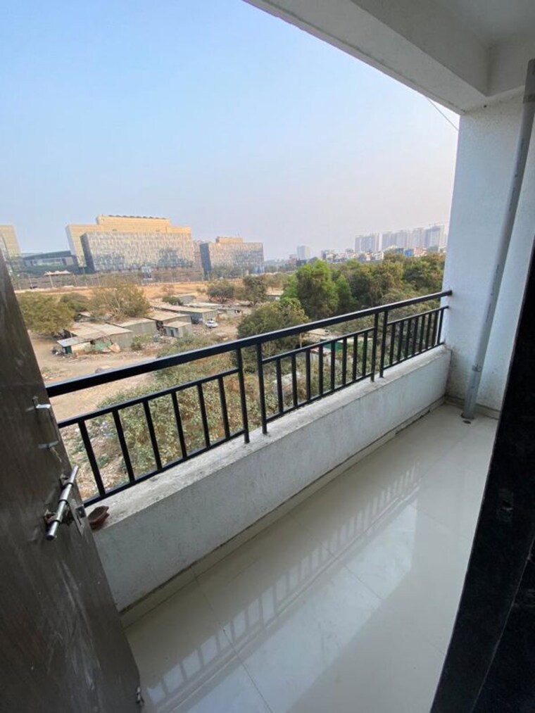 Balcony, kalyani nagar 1 Bedroom 585 Sq.Ft. Apartment In Kalyani Nagar Pune 9920726