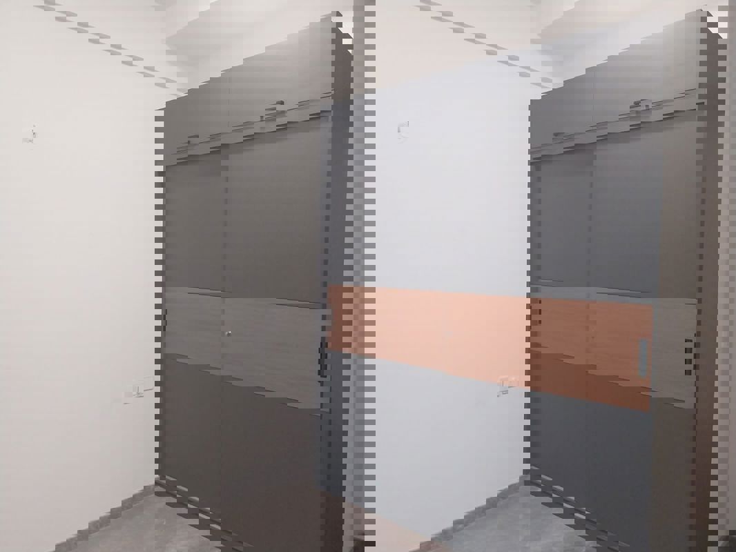 2 BHK + Extra Room Apartment For Sale in Byculla