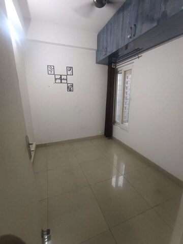 Room in 2 BHK Apartment at Amrapali Terrace Homes, Tech Zone 4 Greater Noida – for Sale