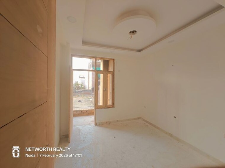 Bedroom, sector 73 2 Bedroom 980 Sq.Ft. Builder Floor In Sector 73 Noida 9920794