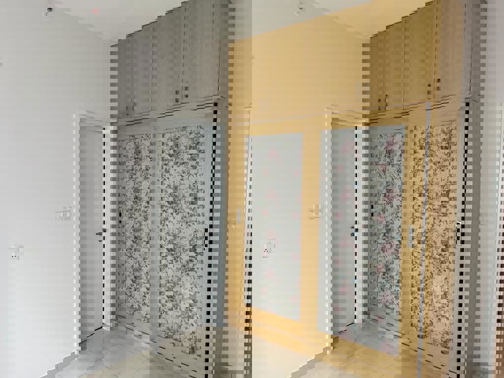 3 BHK + Pooja Room 1935 Sq.Ft. Apartment in L&T Raintree Boulevard