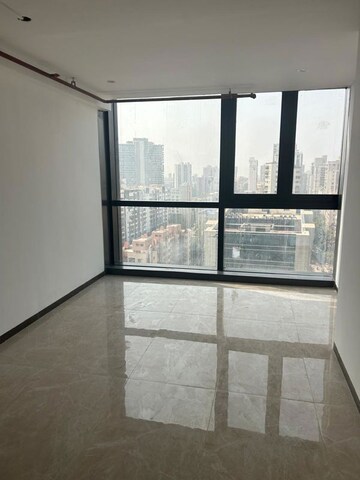 Room in  Office Space at Chandra Arc One, Andheri West – for Rent