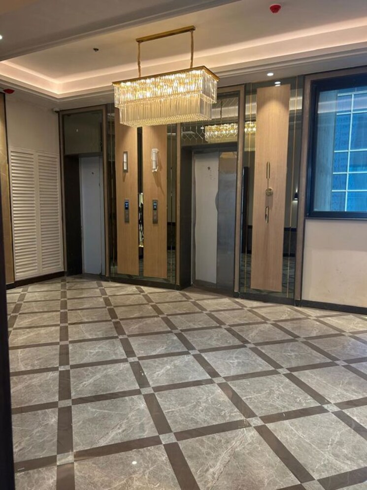 Room, chandra-arc-one Commercial Office Space 610 Sq.Ft. In Andheri West Mumbai 9920803